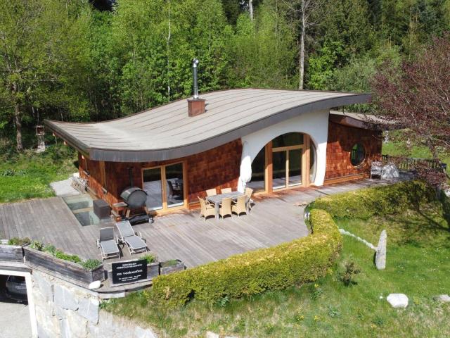 Biologisches Landhaus mit Schwimmteich am Schwarzsee