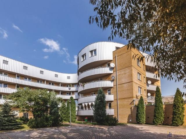 Dwupoziomowe mieszkanie 105 m2 z garażem i ogrodem