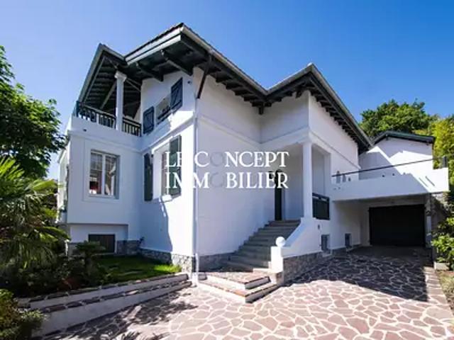 Biarritz 64200 Achat / Vente maison 8 pièces t8 terrasse parking