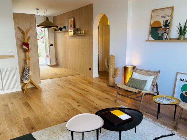 Biarritz, Trés bel appartement T3 rénové avec jardin