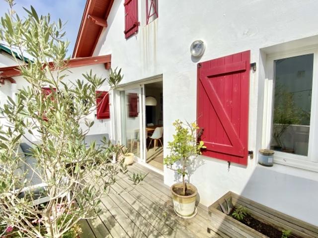 BIARRITZ LAROCHEFOUCAULD MAISON DE VILLE