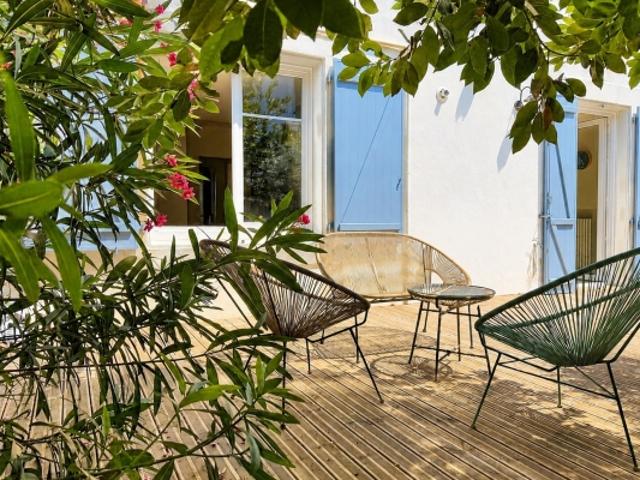 BIARRITZ LAROCHEFOUCAULD T3 GRANDE TERRASSE ET PARKING