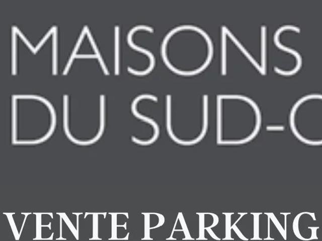 BIARRITZ PROCHE CENTRE VILLE PARKING EN SOUS SOL