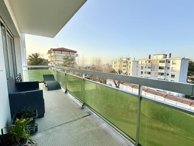 BIARRITZ PROCHE DU CENTRE GRAND T2