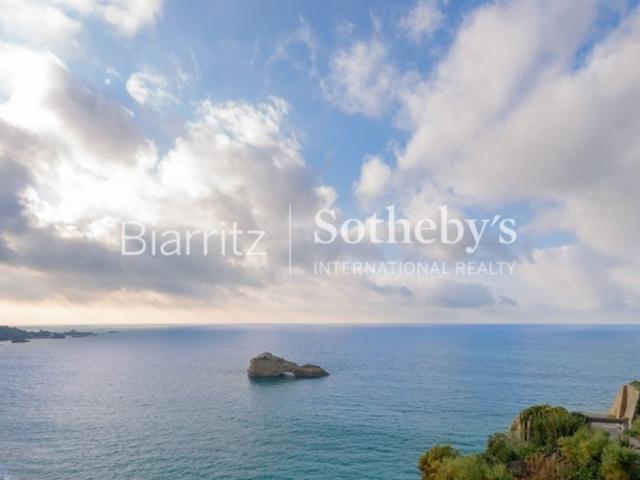 BIARRITZ PREMIERE LIGNE OCEAN