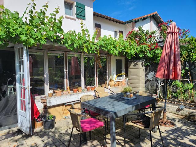 Bidart Agréable Maison Mitoyenne avec son Garage 114m² Bidart
