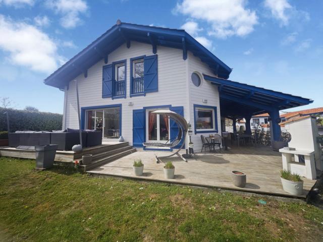 Maison familiale à 10 mn en vélo de la plage