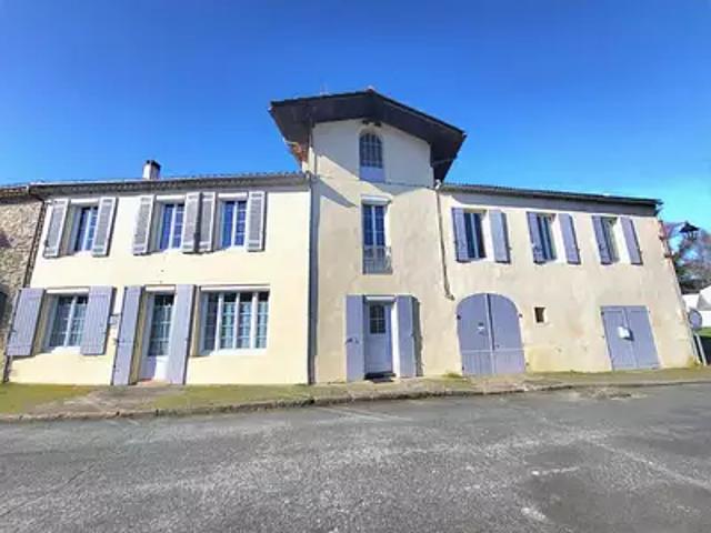 Bieujac 33210 Achat / Vente maison 9 pièces t9 piscine terrasse