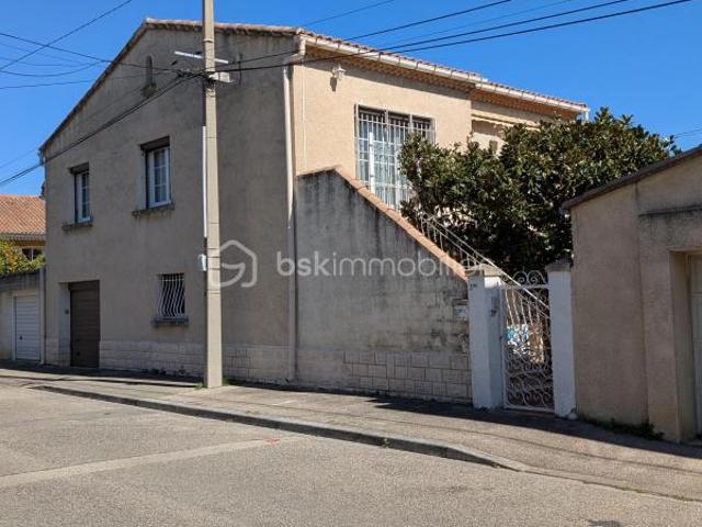Bien multiple + deux grands garages