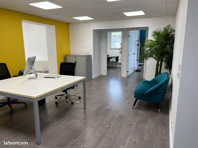 Bien atypique 180m2 type loft appartement + activite professionnelle six fours za les playes