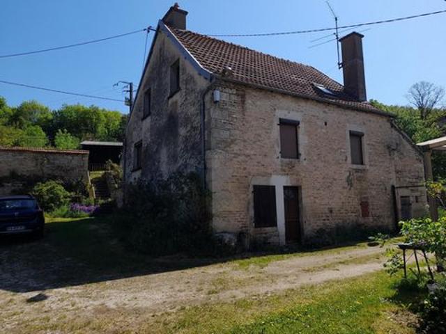 Bien à Chatellenot à petit prix et habitable de suite !