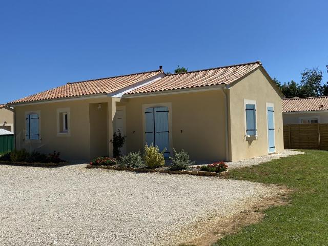MAISON NEUVE + TERRAIN SAINT LAURENT DU MANOIRE