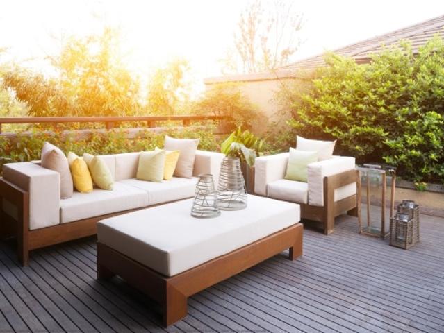 BIEN A SAISIR SANS HESITER:3 PIECES DE 76 M2 AVEC EXTERIEUR