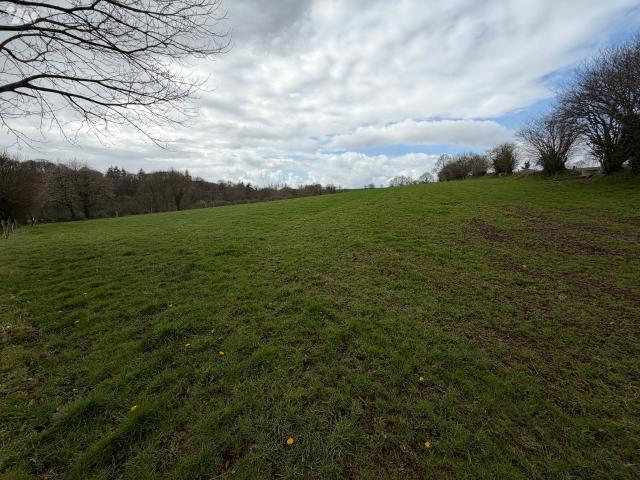 Bien agricole en vente à, 12000€
