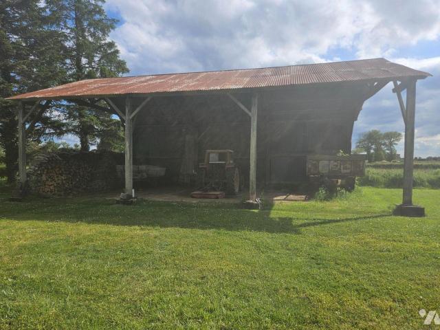 Bien agricole en vente à, 30000€