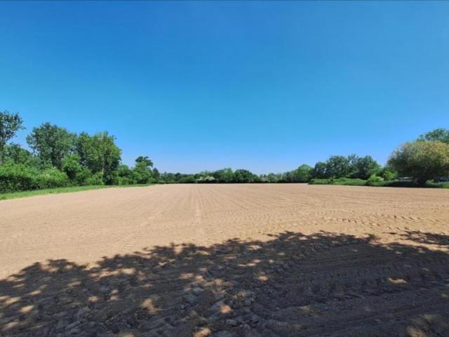 Bien agricole en vente à, 39649€