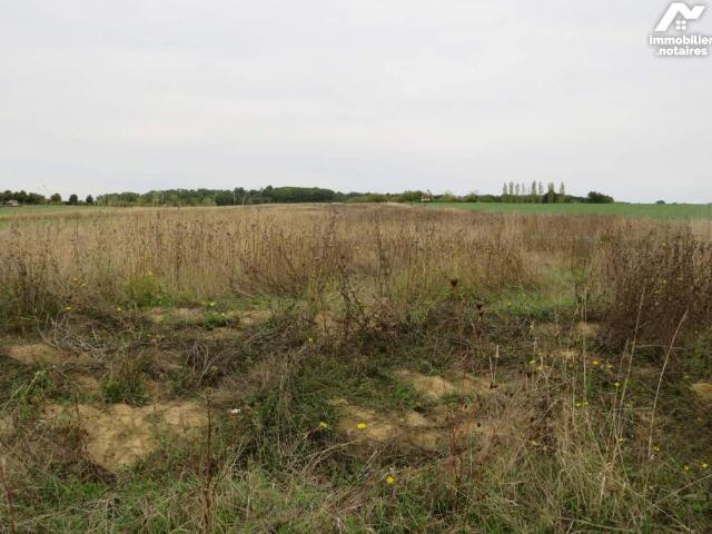 Bien agricole en vente à, 4100€
