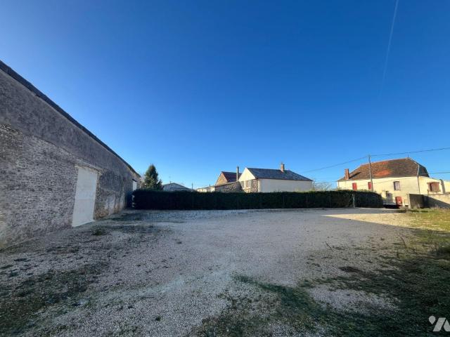 Bien agricole en vente à, 40000€