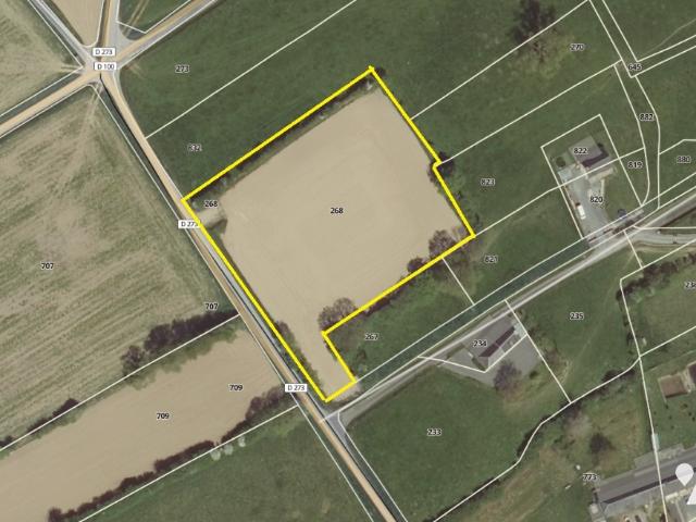 Bien agricole en vente à, 7500€