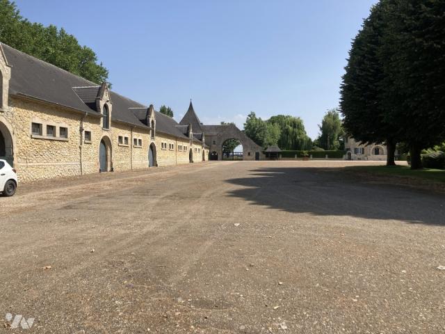 Bien agricole en vente à, 850000€