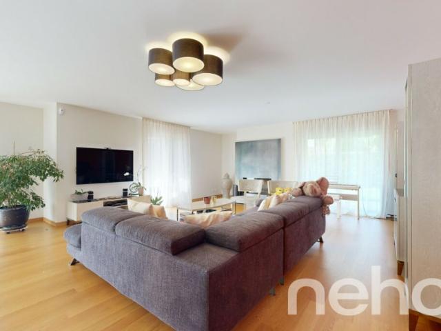 Bien d?exception à Pully ? Appartement en rez de jardin de 165 m²