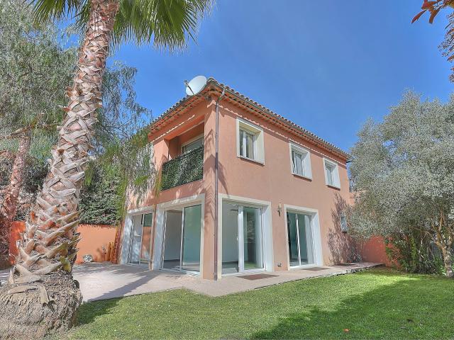 BIEN D’EXCEPTION DE 195 m² – MODULABLE, LUMINEUX ET AU CALME ABSOLU