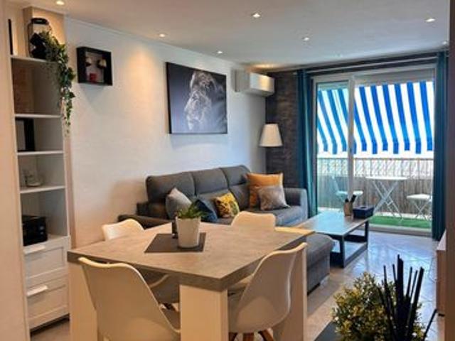 BIEN IDEAL POUR INVESTISSEUR L'APPARTEMENT BENEFICIANT DÉJÀ DE LOCATAIRE TRES SRIEUX APPARTEMENT MEUBLÉ