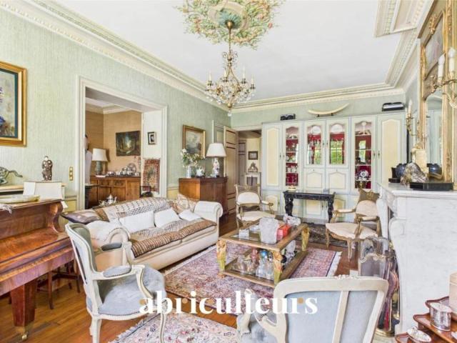 Bien rare de 165m² avec jardin à l'anglaise Saint Mandé Lac Daumesnil