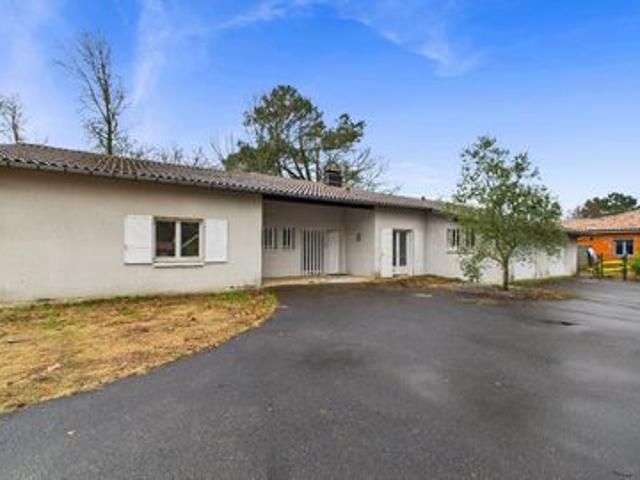 Bien rare: plain pied 180m² Séjour XXL et piscine Saint Paul lès Dax