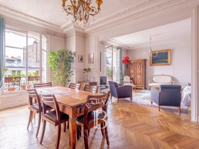 Bien sous offre acceptée Vente Appartement Paris V Val de Grâce Possibilité 4 chambres Sectorisation Lavoisier