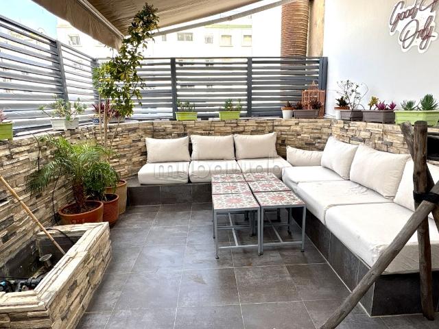 Bien unique à Casablanca Triplex avec terrasses à chaque niveau