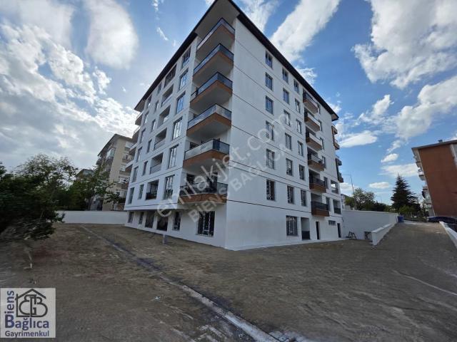 Biens'ten Çiftlik Kavşağında 1+1 Satılık Daire