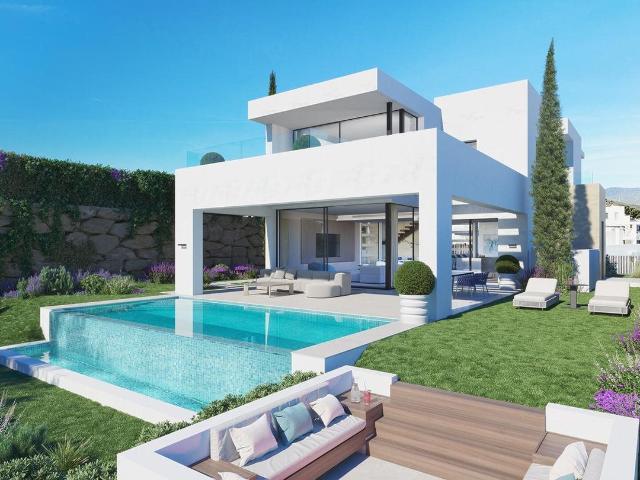 Bienvenido a esta elegante villa moderna ubicada en el coraz. 226m² Estepona