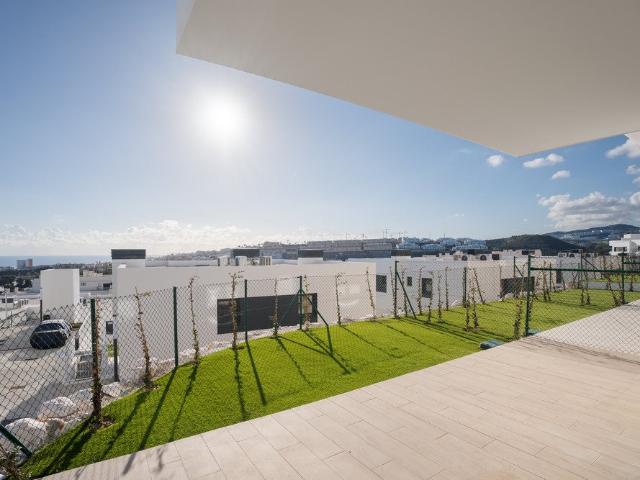 Bienvenido a esta excepcional casa adosada de esquina de 4 d. 145m² Mijas Costa