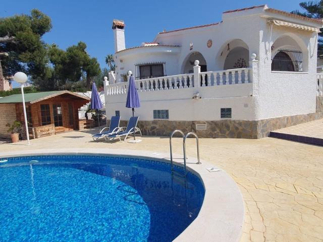 Bienvenido a esta impresionante villa independiente en Ciuda. 212m² Ciudad Quesada