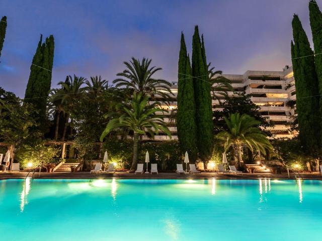 Bienvenido a este fantástico oasis en el corazón de la ciuda. 232m² Marbella
