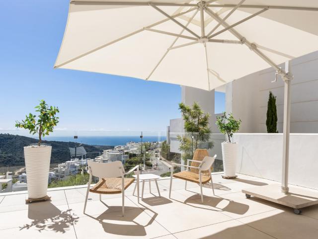 Bienvenido a este idílico 3 dormitorios situado en las pinto. 216m² Puerto de Ojen