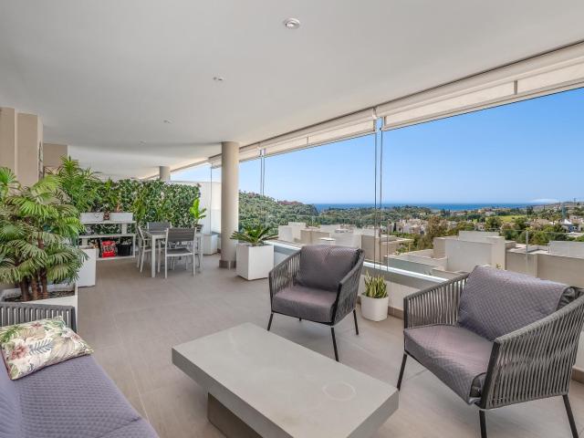 Bienvenido a este impresionante apartamento de 3 dormitorios. 162m² Benahavís