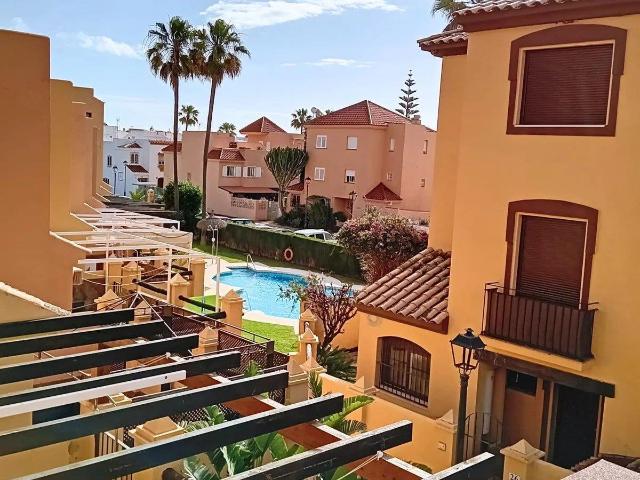 Bienvenido a tu hogar ideal en Casares Costa, una auténtica. 120m² Torre de la Sal
