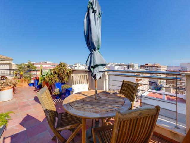 Bienvenido a un exclusivo apartamento de lujo en Torrevieja. m² Torrevieja