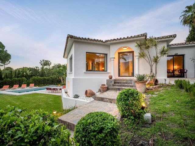 Bienvenido a Villa Madrisa, una exquisita villa de estilo me. 262m² Marbella