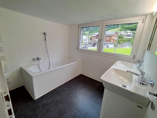 Bifamiliar house with 11 rooms for rent in Bühler 180 m² | dreamo. Ch