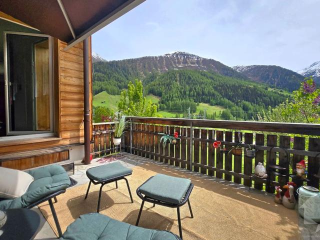 Bifamiliar house with 8.5 rooms on sale in Münster VS 340 m² | dreamo. Ch