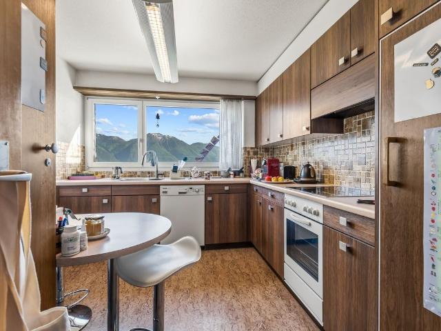 Bifamiliar house with 8 rooms on sale in Contra 208 m² | dreamo. Ch