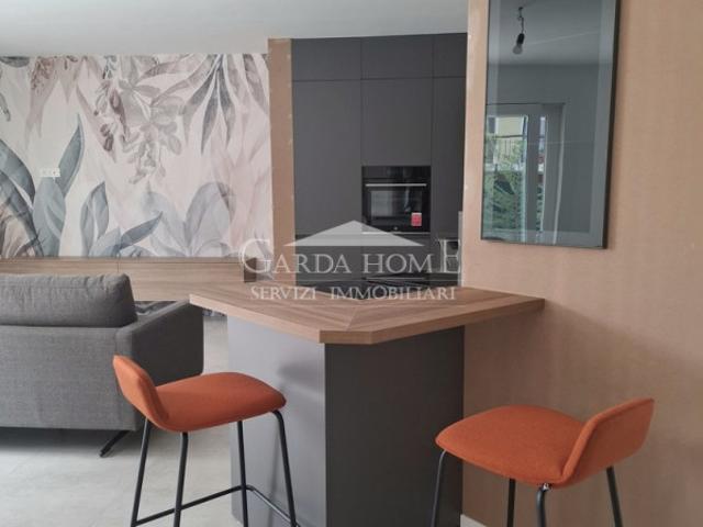 Bifamiliare TRILOCALE in affitto a Desenzano del Garda Bs