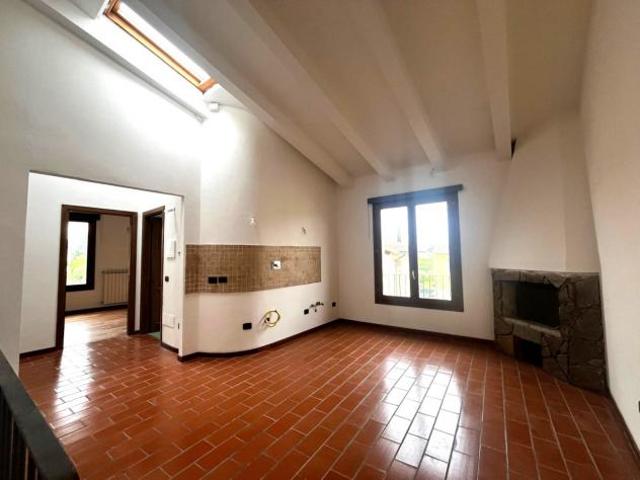 BIFAMILIARE di 3 vani e di 83 mq SIGNA rif. L1375_3