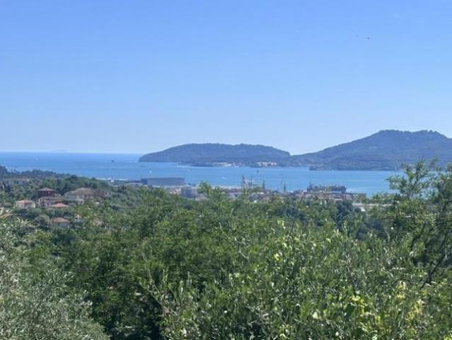 Bifamiliare in vendita a La Spezia