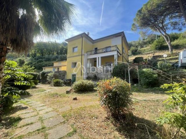 Bifamiliare in vendita a Lerici