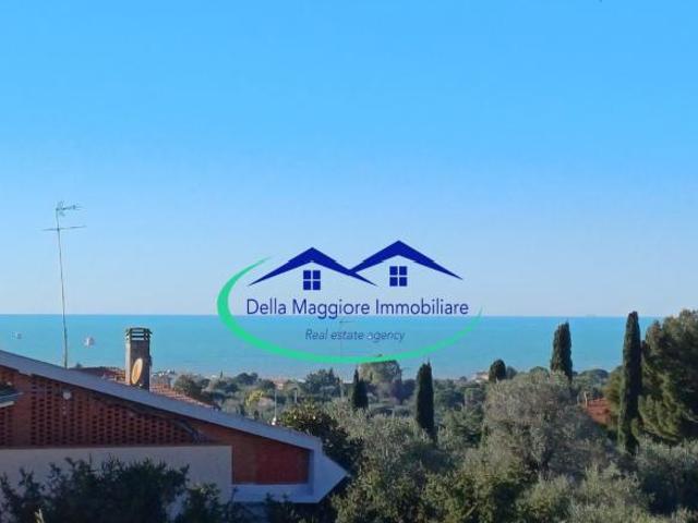 Bifamiliare in vendita a Livorno