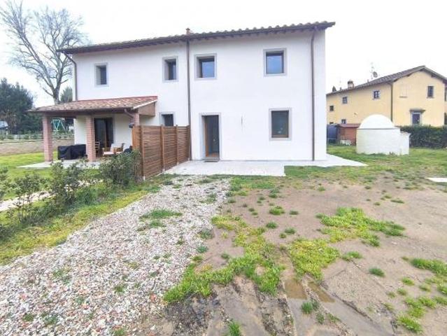 Appartamento indipendente in Vendita in zona MATTAGNANO con giardino